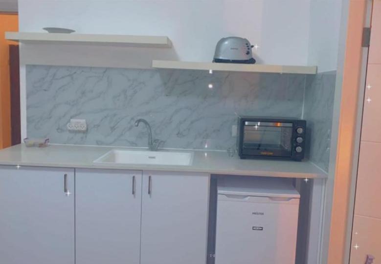 Romy Suites Deluxe Netanja Zewnętrze zdjęcie